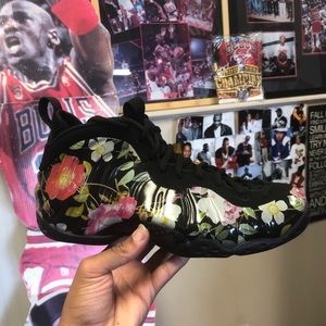 Nike Foamposite “Floral” 12 wmn/ 10.5 men